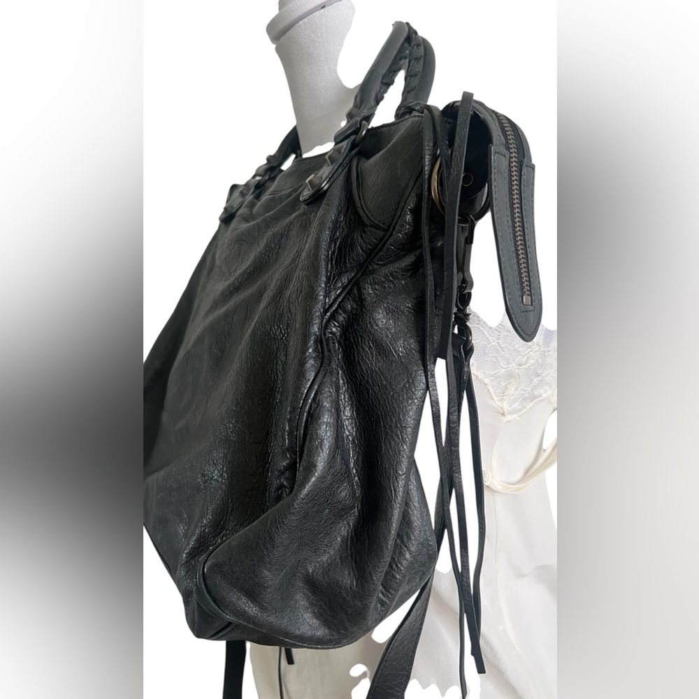 Balenciaga VELO 2012 Nicolas Ghesquière Crossbody Bag with classic hardware - Picture 9 of 16